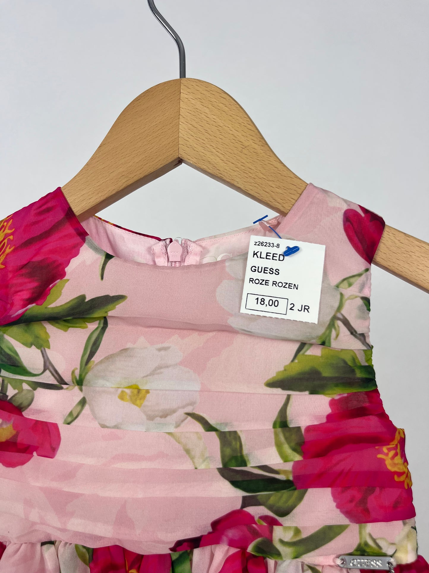 Guess 2 jaar