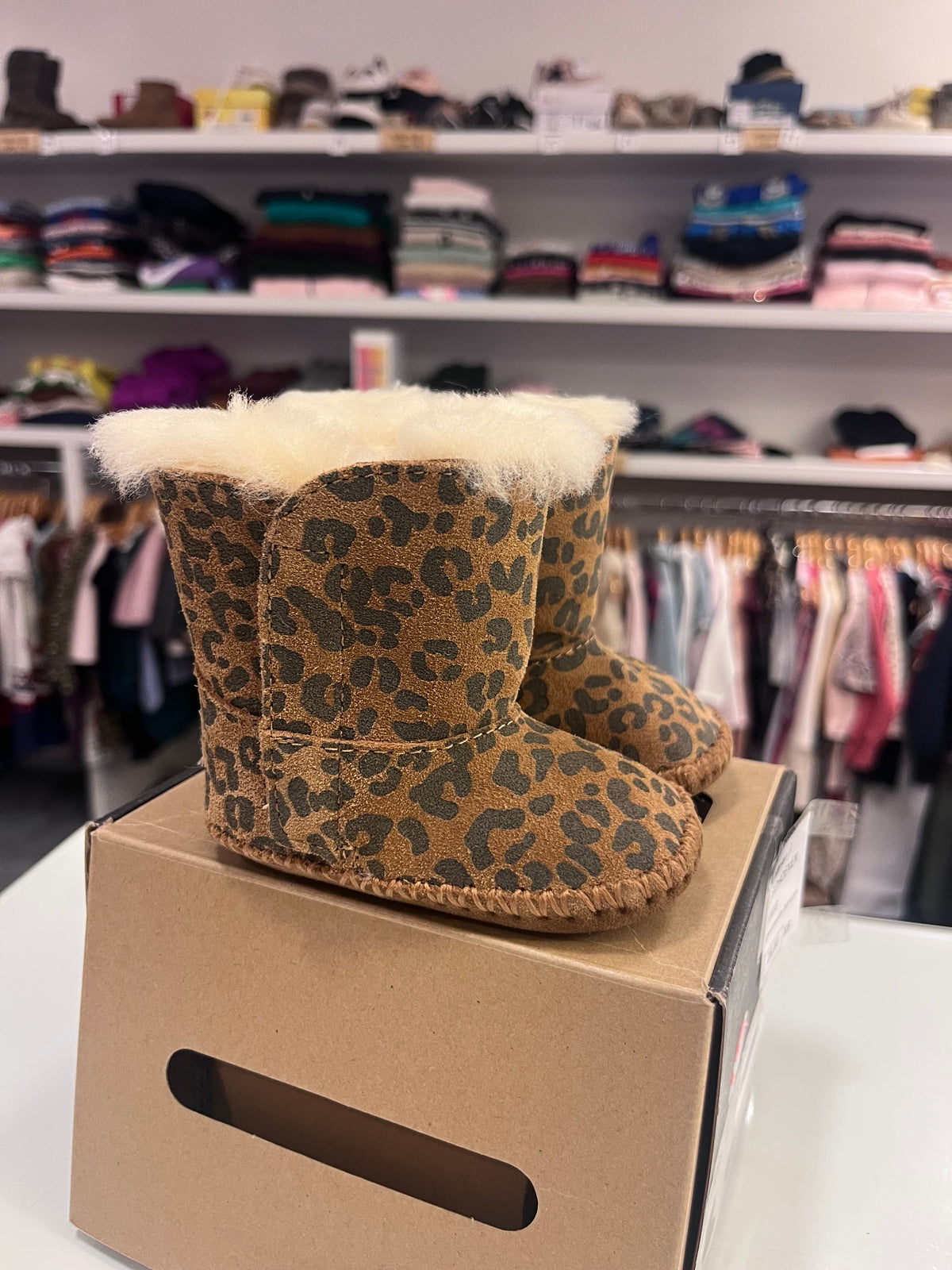 UGG maat XS (18-19)