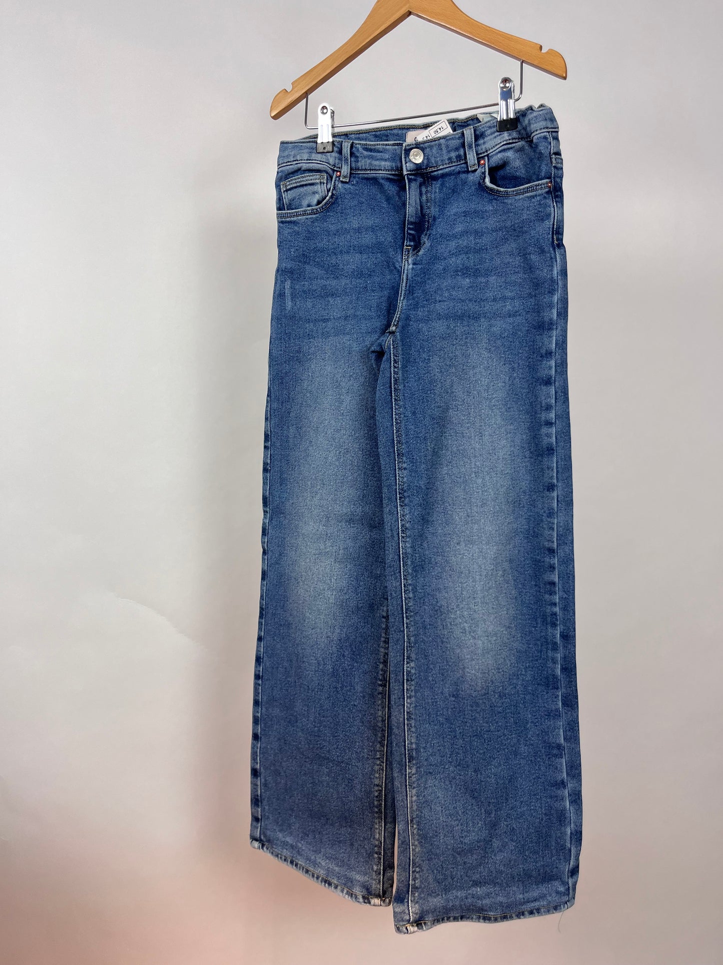 Only 14 jaar (Nieuwe collectie)