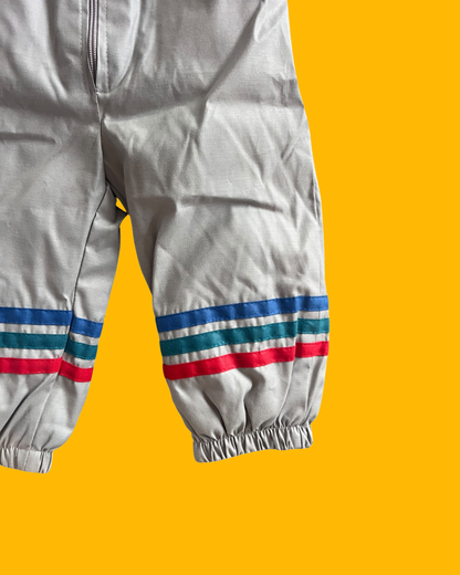 Grijs skipak met streepjes maat 74