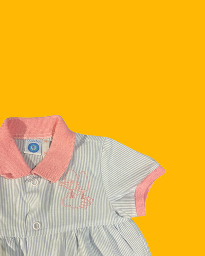 Zomerse lichtblauwe onesie