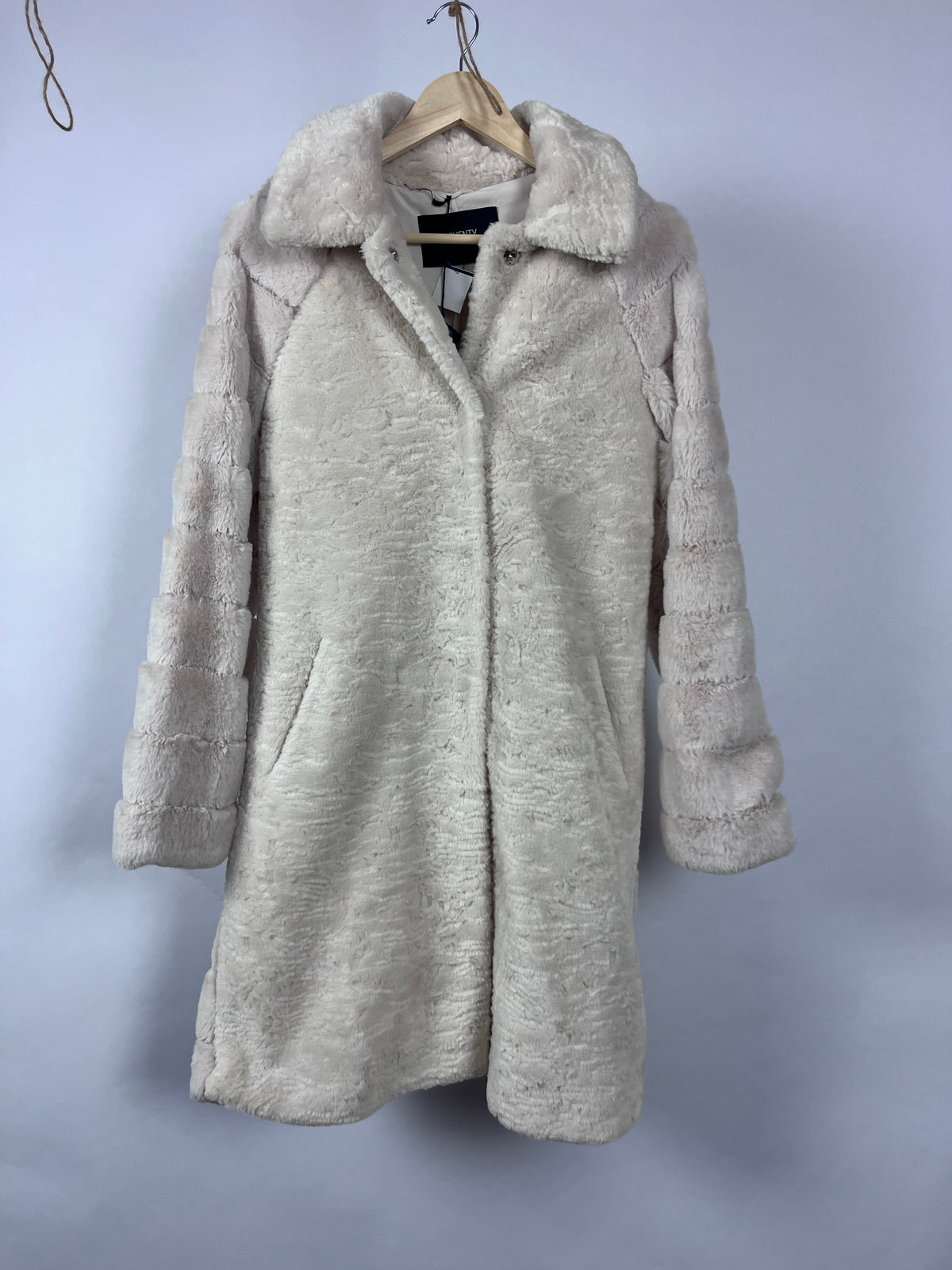 Seventy maat S