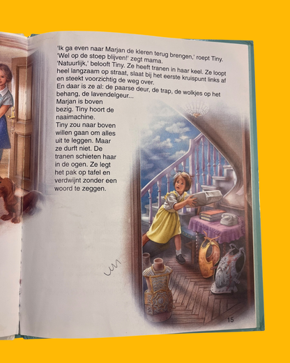 Tiny gaat zich verkleden