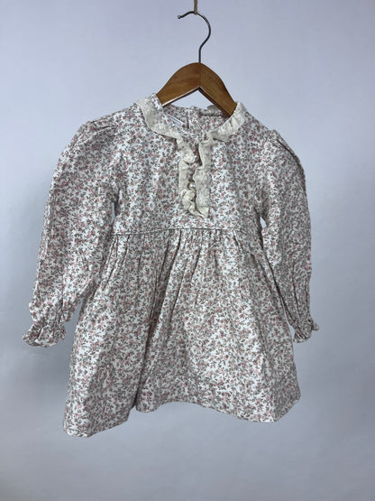 Clara 18 maand (Nieuwe collectie)
