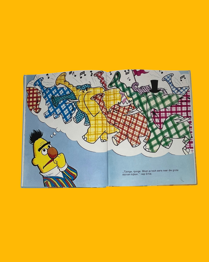 "Bert wordt gefopt" Sesamstraat boek