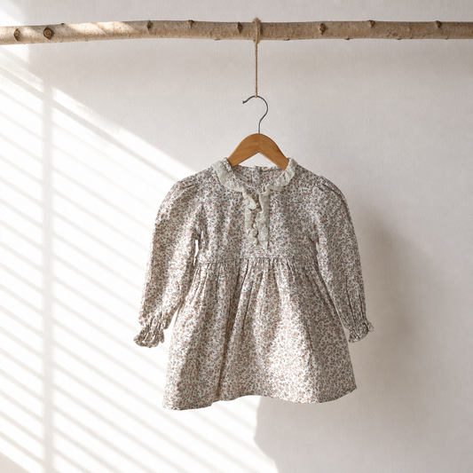 Clara 18 maand (Nieuwe collectie)