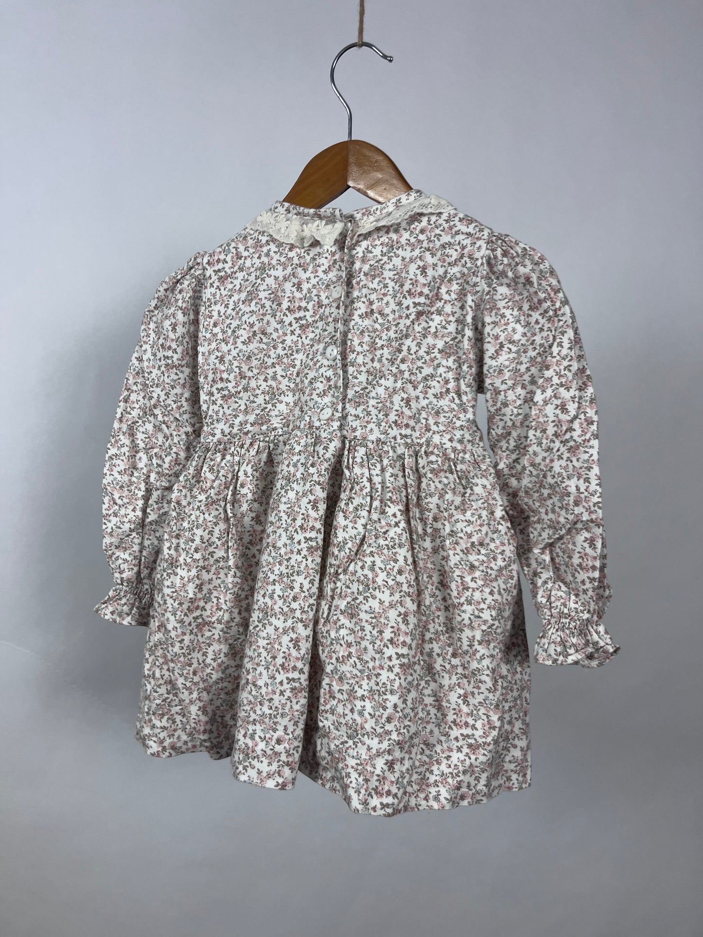Clara 18 maand (Nieuwe collectie)