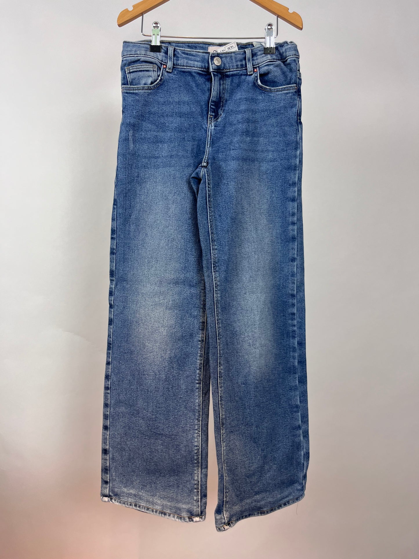 Only 14 jaar (Nieuwe collectie)