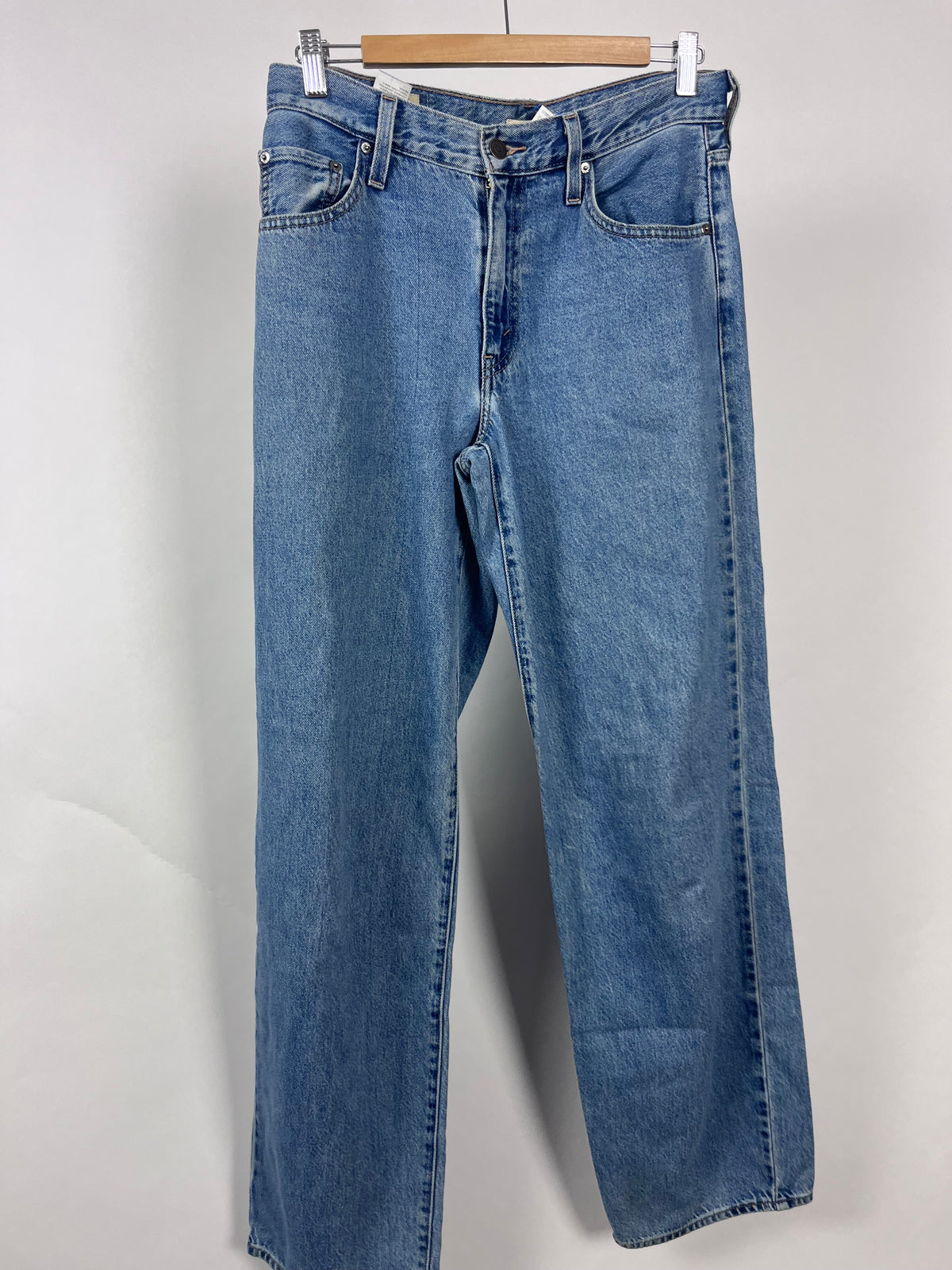 Levis maat 26