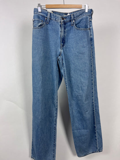Levis maat 26