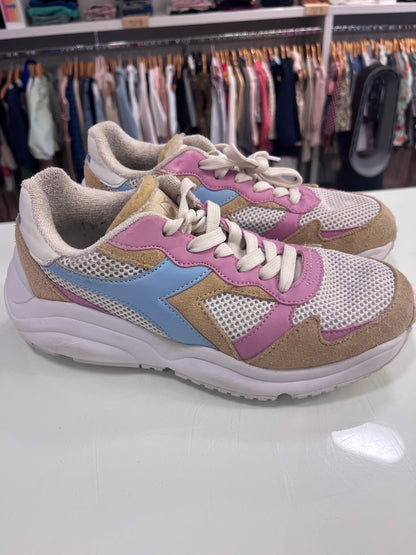 Diadora maat 37
