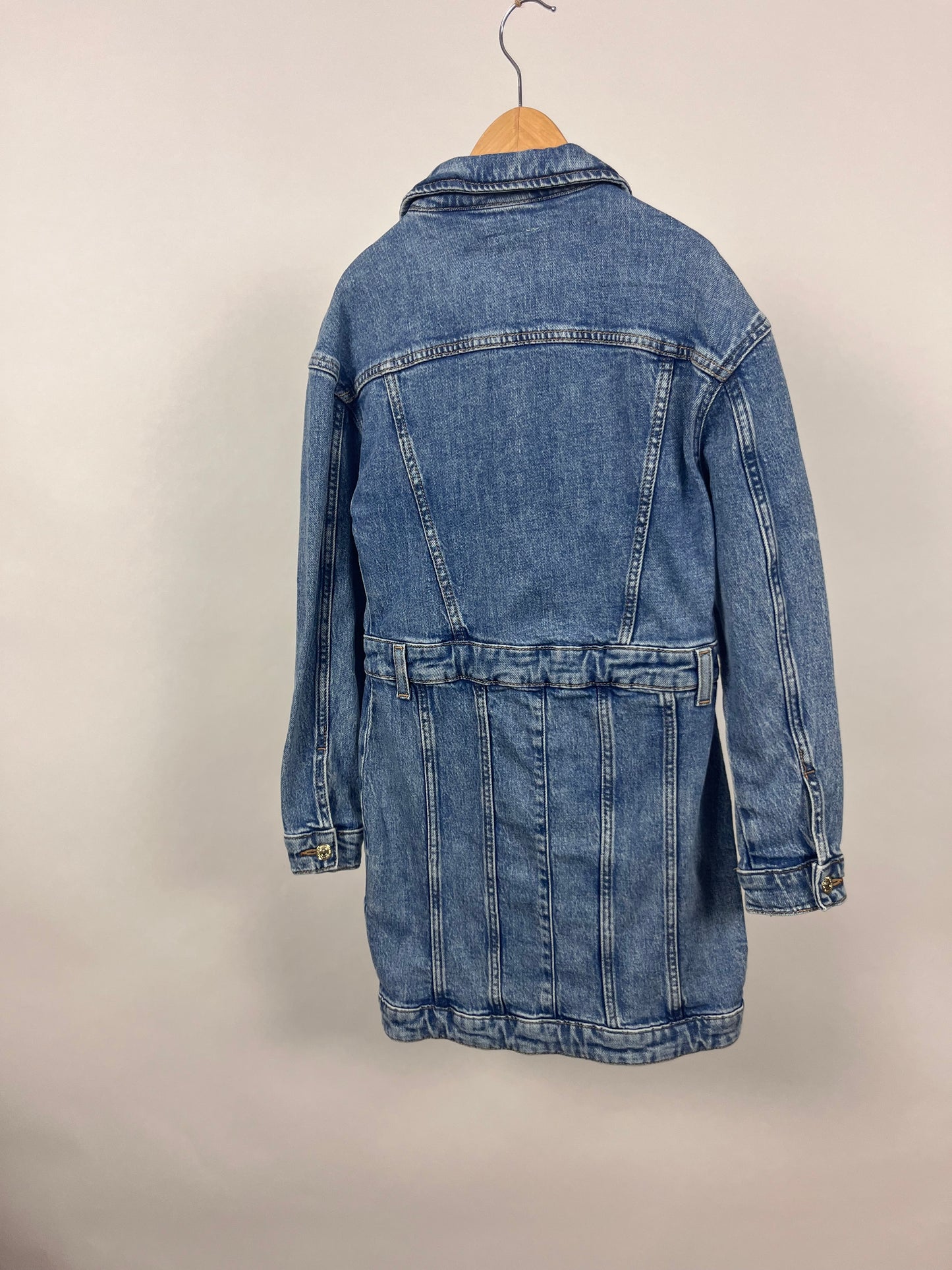 Guess 10 jaar