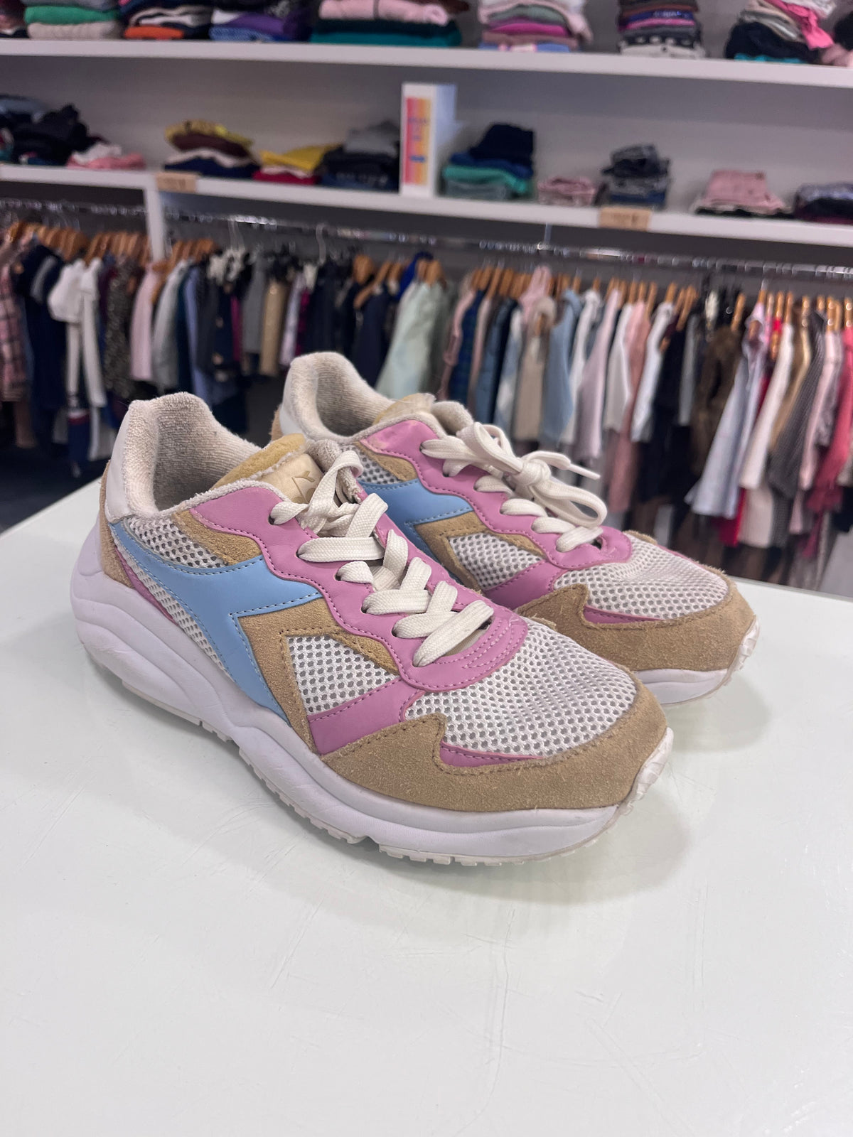 Diadora maat 37